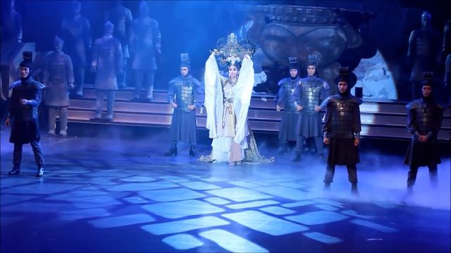 Шоу трансвеститов Колизей в Паттайе (Colosseum Show Pattaya) - 8 смотреть онлайн