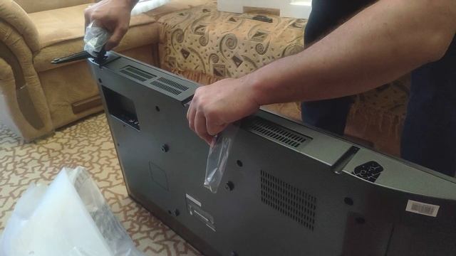 Распаковка телевизора Hisense H43A6100