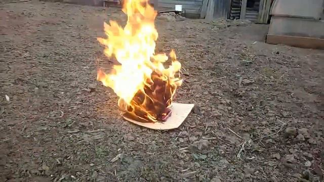 Fire! House is burning. | Пожар! Горит дом из спичек. смотреть онлайн