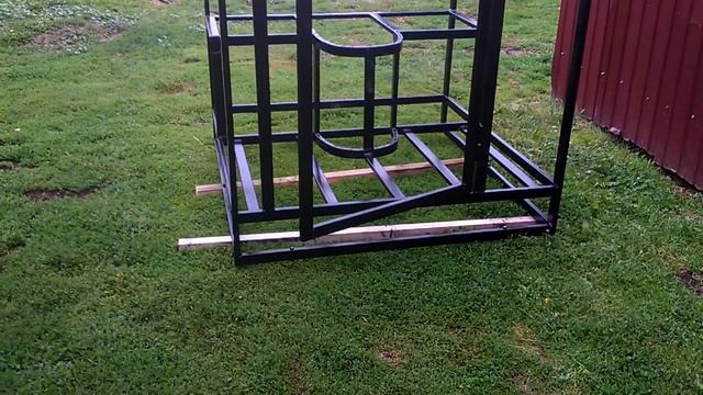 ДАЧНЫЙ ТУАЛЕТ без запаха своими руками.каркас из профтрубы.1 серия ODOURLESS TOILET HANDMADE