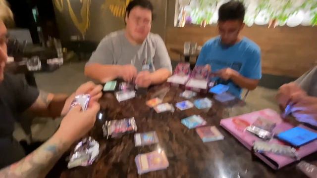 Yugioh First Booster Cracking King's Court And Ghost From The Past