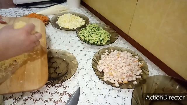 Салат с копченой грудкой смотреть онлайн