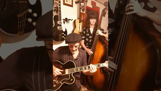 Epiphone Emperor Quilter US Superblock. смотреть онлайн