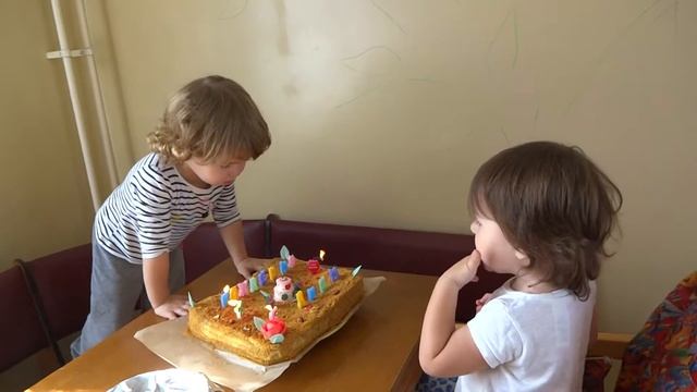 отмечаем Милане 2 годика)) смотреть онлайн