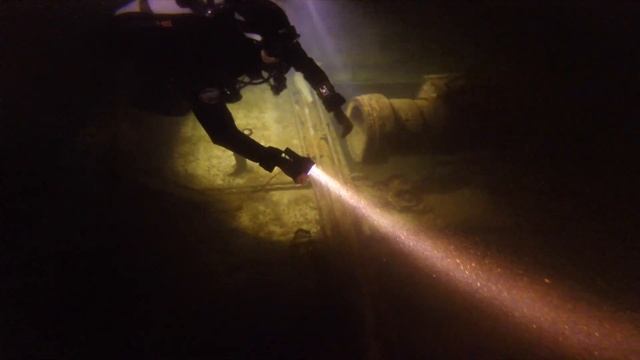 Wreck Zenobia - OC/CCR deep exploration (T101TDO® - May 2022). смотреть онлайн