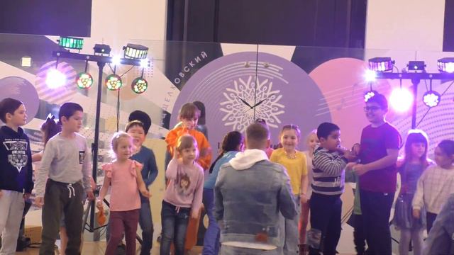 Алексей Елистратов (Солист группы  RevoЛЬveRS) - Котёнок