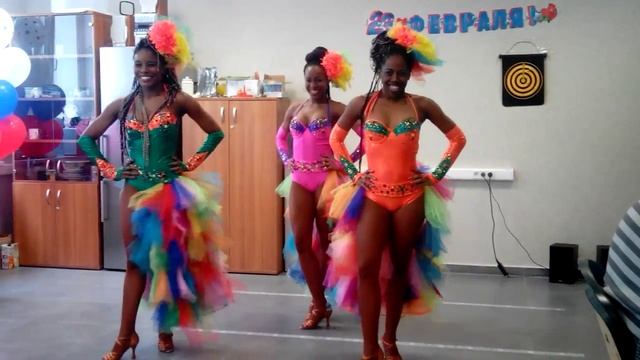 Заказ горячих кубинок на 23 февраля смотреть онлайн