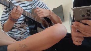 кавер на швец "лучшие подружки" на гитаре (первый раз играю)