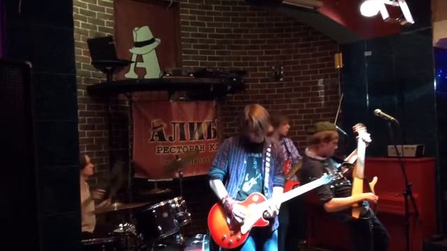 10.12.15 Город топят соседи сверху (часть) - Wassia and the showtimers смотреть онлайн