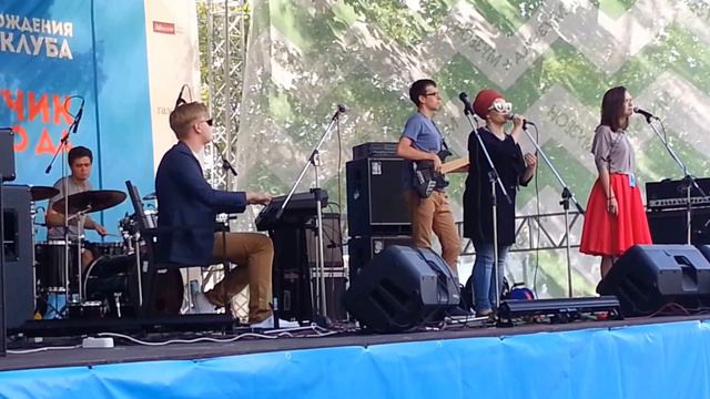 Shoo @ Музеон, 23.08.2015 (4) смотреть онлайн
