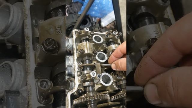Tips on checking valve clearances CBR 250RR смотреть онлайн
