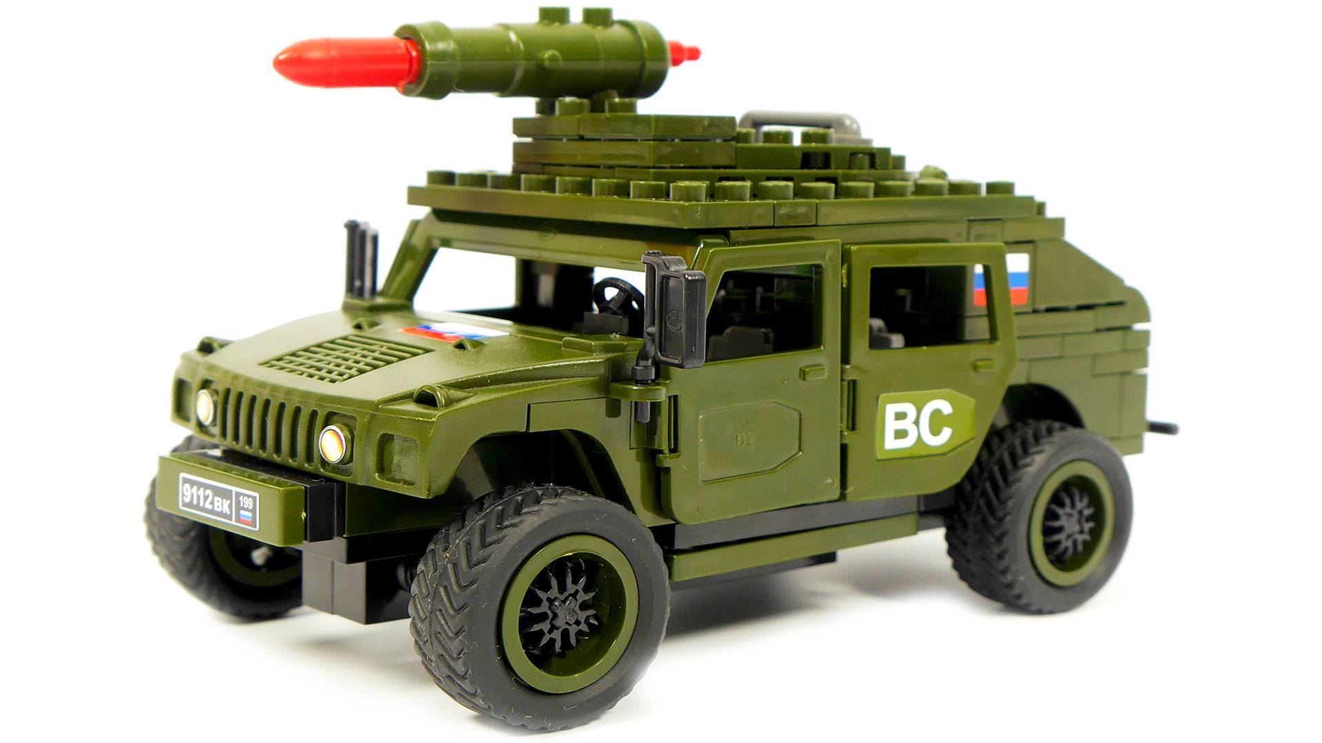 Собираем Военный джип из LEGO - конструктор Город Мастеров 8842 смотреть онлайн