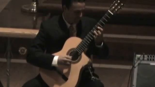 Claudio Garay plays Joao Pernambuco смотреть онлайн