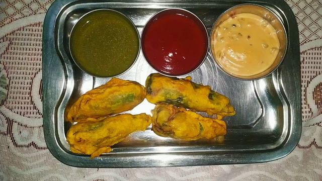 Gobhi pakoda Or mirchi pakida смотреть онлайн