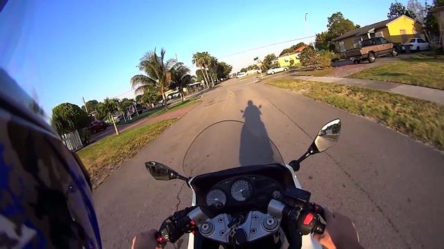 Suzuki Katana 750 (06)' Test Ride смотреть онлайн