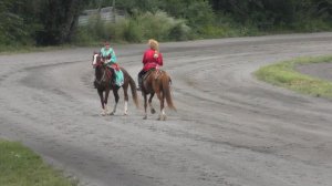 Национальная игра Кыз Куу (догони девушку)
