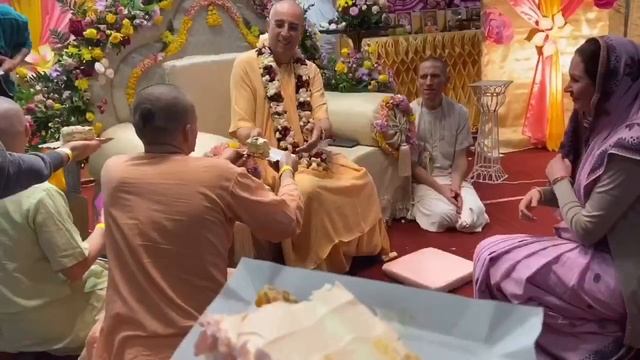 Вьясапуджа ЕС Ниранджана Свами Махараджа 2020 Ирпень