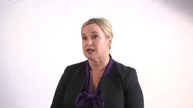 Kelly Likes Elphia Beauty's Luxe Exfoliating Gel Because It Works! смотреть онлайн