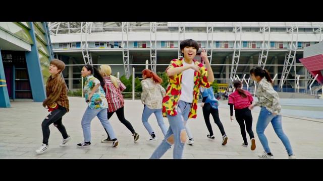 [KPOP IN PUBLIC CHALLENGE] 180211 EXO(엑소) _ Growl + Monster + KoKoBop Cover by DAZZLING from Taiwan смотреть онлайн