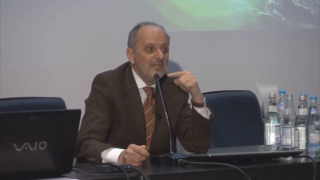 Professor Guido Tonelli ospite della Giornata Formativa del BBT (20.02.2018) смотреть онлайн