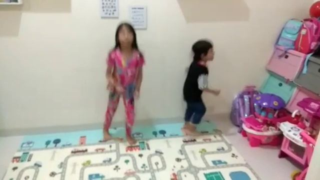 Hana dan syafiq senam kungfu beat | pendidikan смотреть онлайн