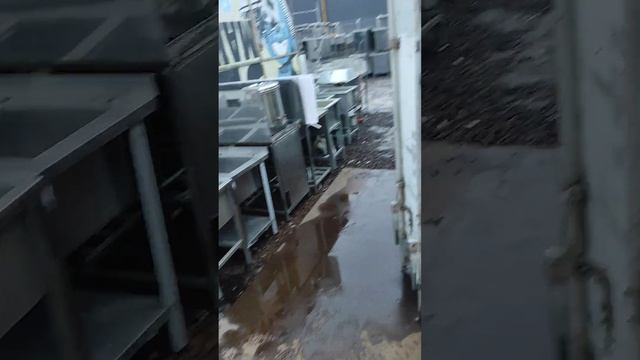 Оборудование б/у, стеллажи, горки и прочее смотреть онлайн