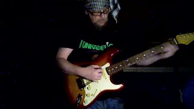 fender foto flame strat cij funky rocker смотреть онлайн