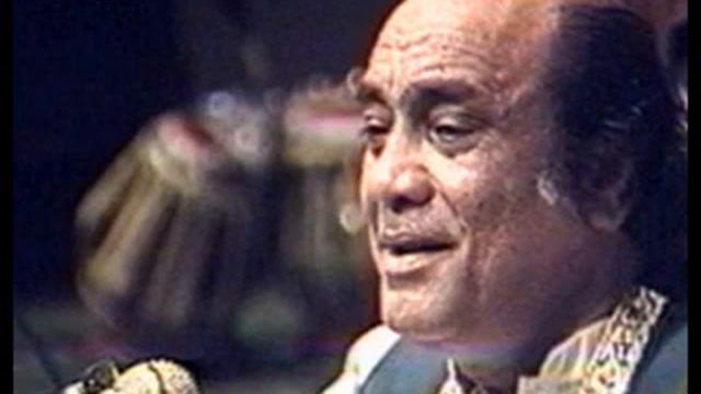 mujhe tum nazar se..mehdi hassan смотреть онлайн