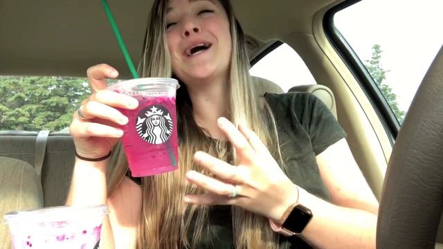 Starbucks Mango Dragonfruit Refresher Taste Test смотреть онлайн