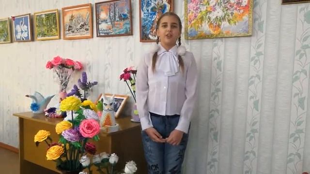 Страна читающая Яковлева Лия читает стихотворение В Лунина Подарки смотреть онлайн
