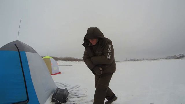 Первый выход на лёд. смотреть онлайн