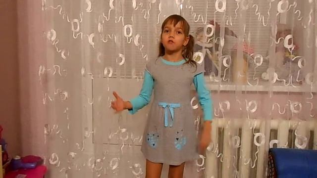 Страна читающая — Сабина Ахтамьянова читает произведение «Свинья под дубом» И. А. Крылова смотреть онлайн