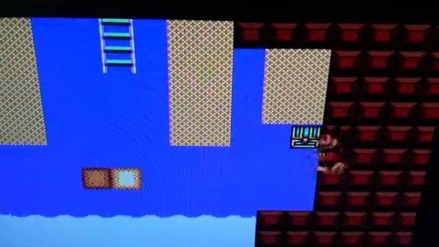 Castle of Illusion Starring Mickey Mouse Bug! смотреть онлайн