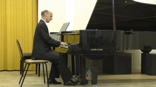 Иоганнес Брамс Интермеццо ля мажор, ор. 118 № 2 (Михаил Симаков, фортепиано) смотреть онлайн