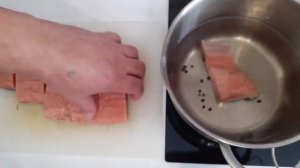 Как вкусно засолить горбушу в маринаде .