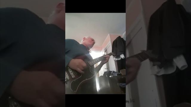 Teddy Rondinelli - Guitar Solo смотреть онлайн