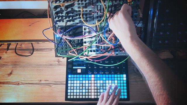 Polyend Play + Eurorack Jamming (IDM Or Something)