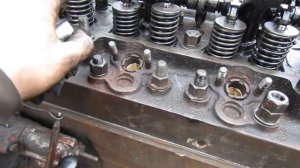 установка ГБЦ. почти окончание работы. Д-65.