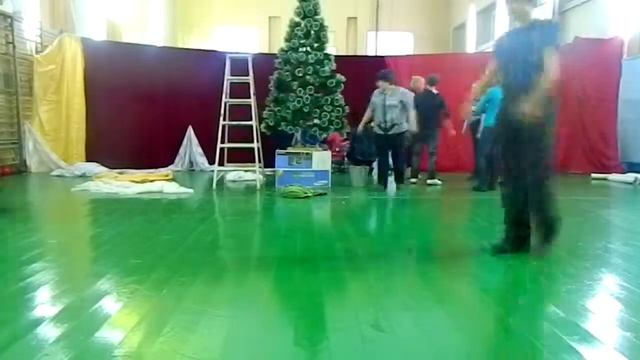 Новый год в школе, посёлок Приисковый. Видеоотчёт от RolanD ProductioN смотреть онлайн