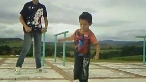 Тик тоник тектонк Тек тони tectonik Братья танцуют