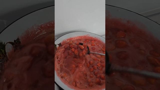 Как приготовить варенье из клубники смотреть онлайн