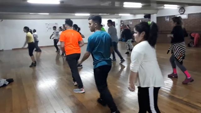 CLASE ESPECIAL DE SALSATON (SALSA+REGGAETON) - SAN RAFAEL SALSA смотреть онлайн