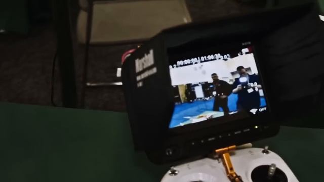 B&H’s DJI Phantom Rig with Marshall CT710 7-inch camera-top monitor смотреть онлайн