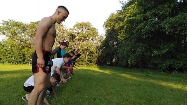 КАК ПРАПВИЛЬНО ВЫПОЛНЯТЬ БЁРПИ. смотреть онлайн