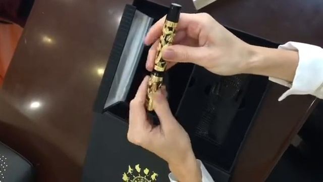 Перьевая ручка Змея смотреть онлайн