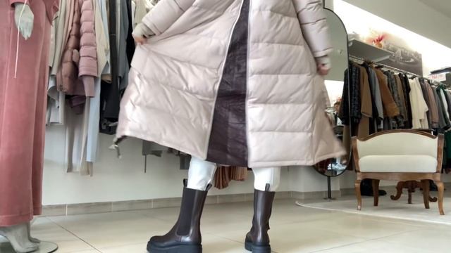 примеряю пуховики смотреть онлайн