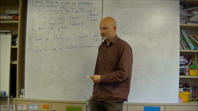 Elementary / Pre Intermediate Conversation Class Introductions with Present & Past Simple Tenses смотреть онлайн