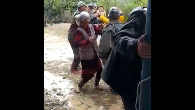 Ума Турман и Джон Траволта смотреть онлайн