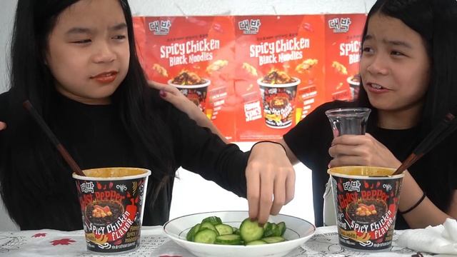 GHOST PEPPER CHALLENGE | World's Spiciest Noodles!! ? смотреть онлайн