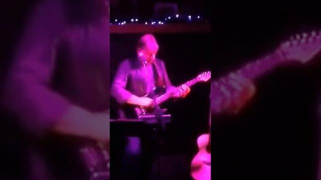 Phil Lewis plays Sabre Dance смотреть онлайн